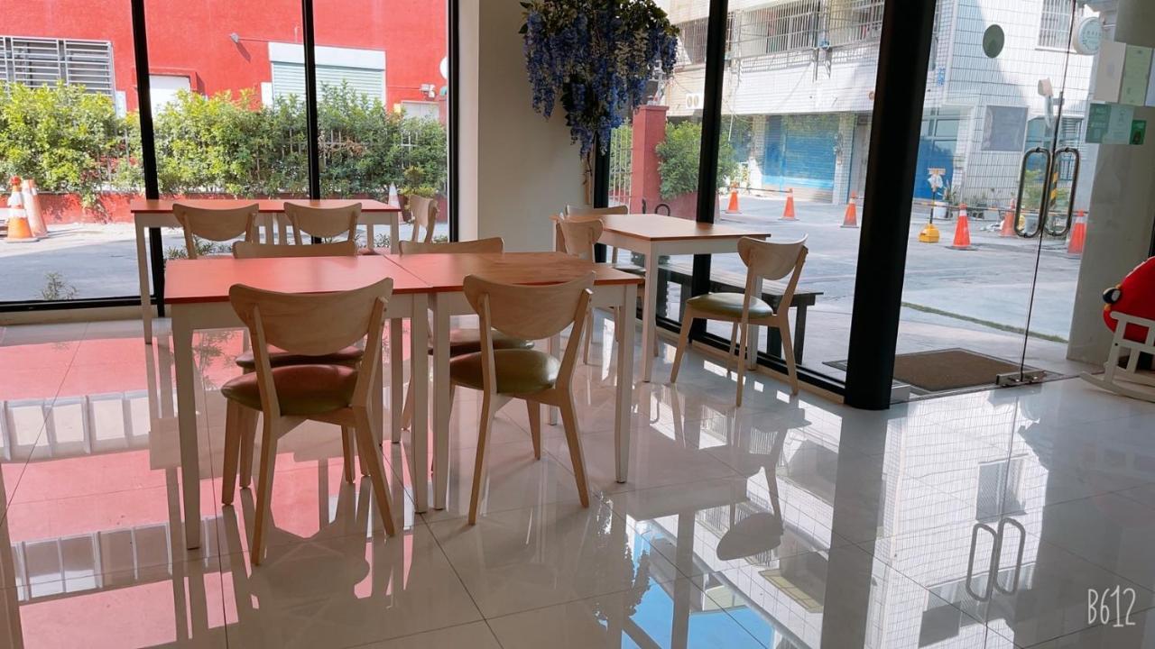 梨幸日和 Good Days In Liko Bed and Breakfast Kaohsiung Buitenkant foto